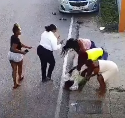 Women intervene during fatal fight