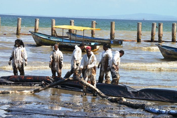 IMAGES OF THE OIL SPILL DISASTER | Local News | trinidadexpress.com