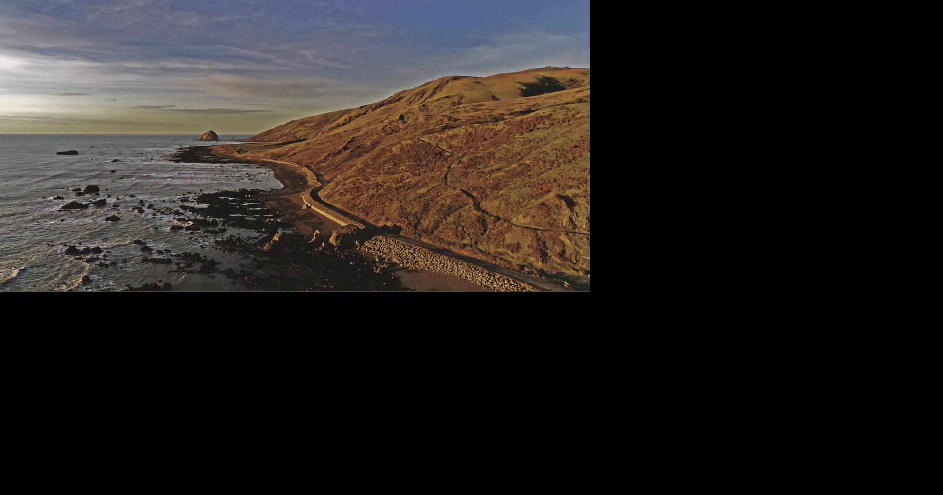 Mini series on Crescent City 2.jpg