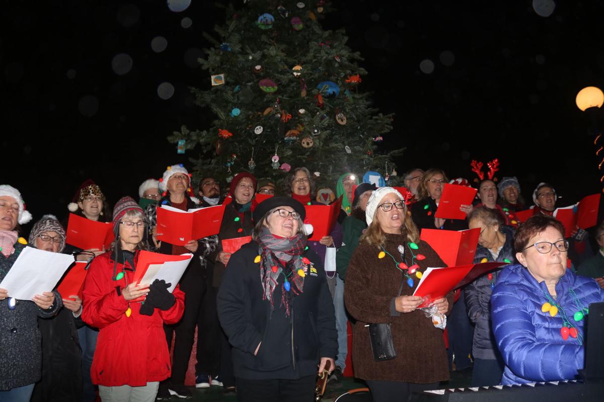 Singing Christmas Tree Crescent City 2022 Photos: Hundreds Of People Line The Street To Watch Crescent City's  Christmas Parade And Tree Lighting | Community | Triplicate.com