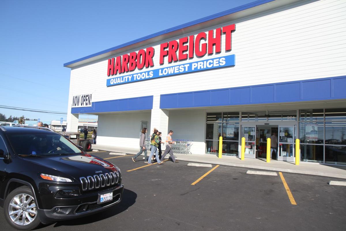 Longtime Resident Brought On To Manage Grand Opening Of Latest Harbor Freight Tools Store Community Triplicate Com