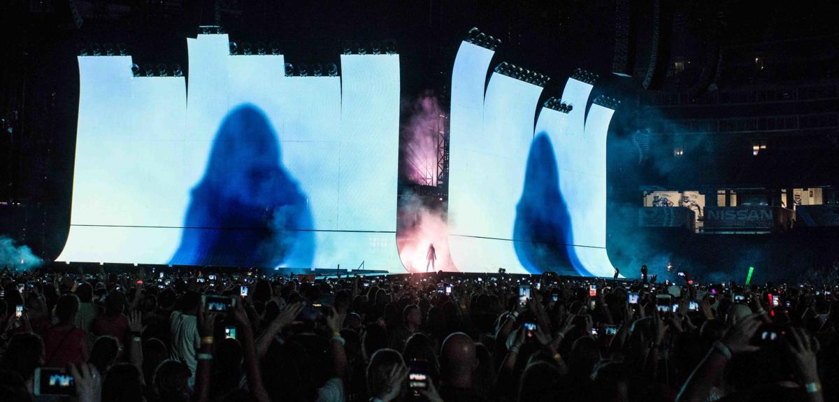Taylor Swift Solidifies Reputation In Nashville Arts