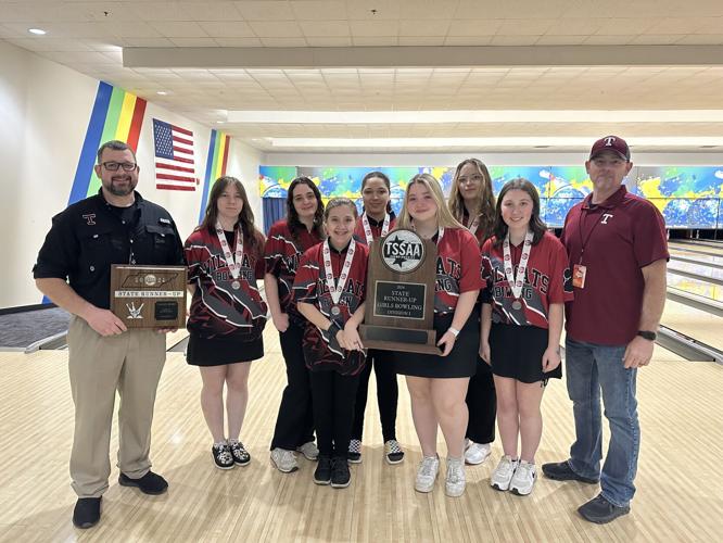 Lady Wildcats bowling state runner up.jpg
