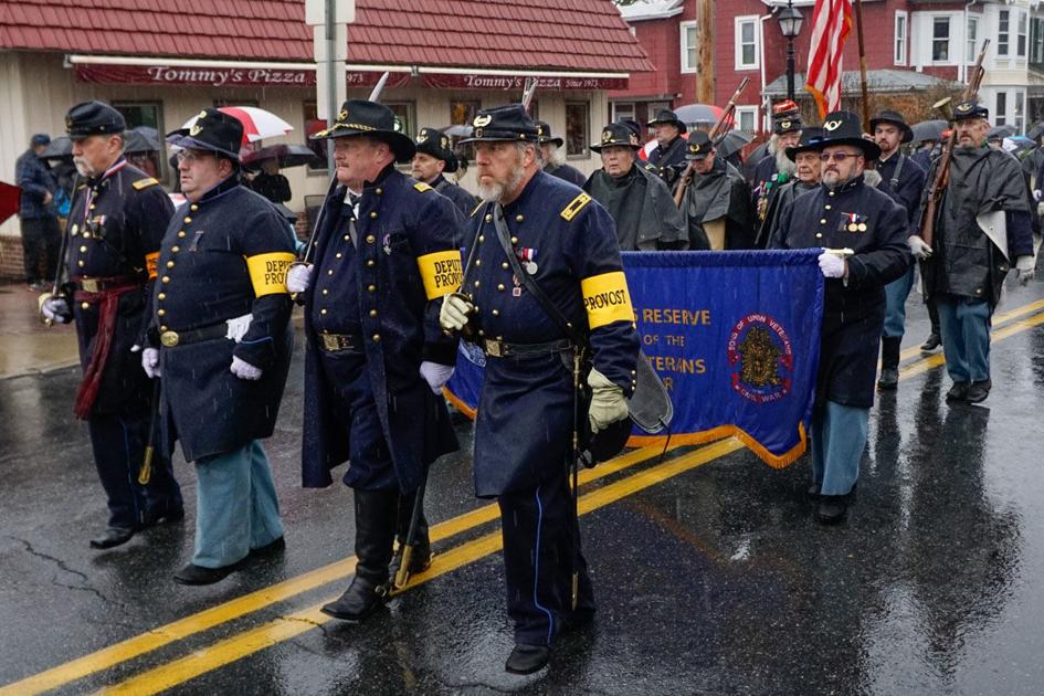 Gettysburg Remembrance Day parade draws large crowd despite rain and
