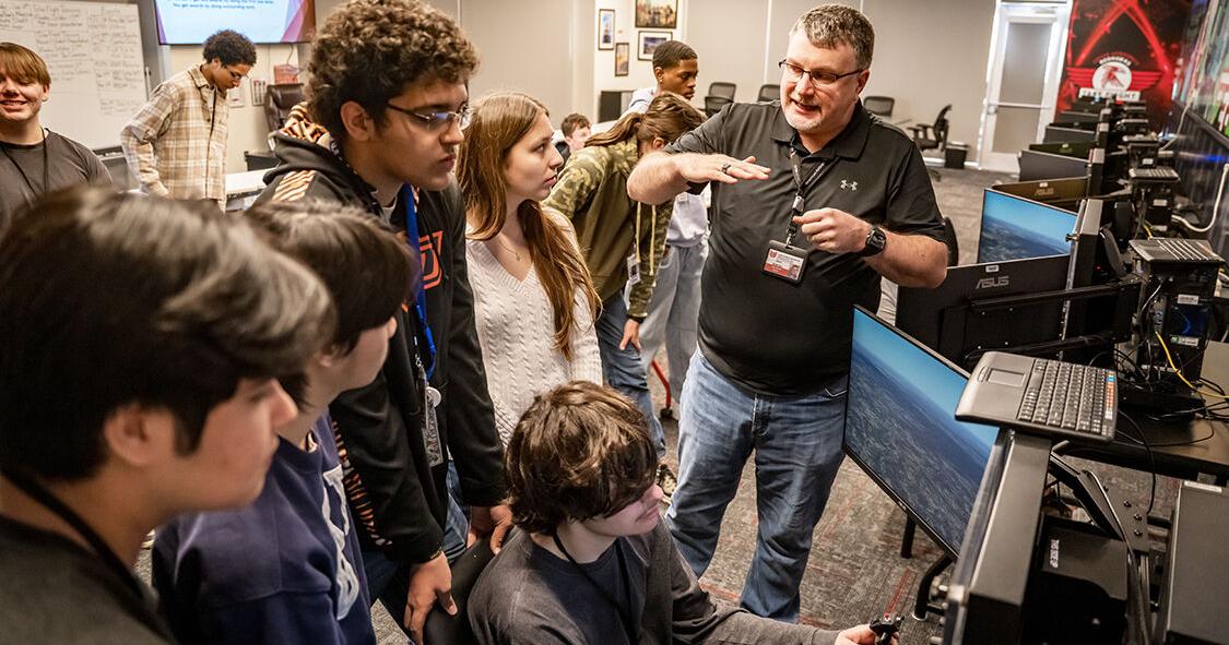 Dreams taking flight: Union Public Schools aerospace program gives