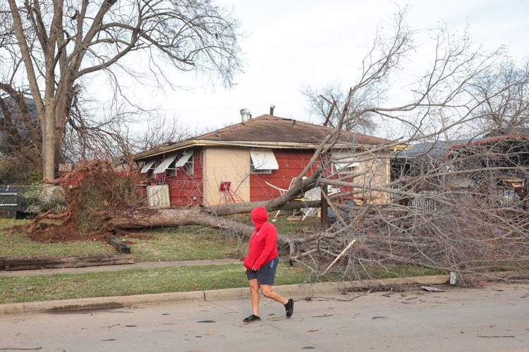 Tornadic storms leave fatalities near Beggs, Tulsa damage