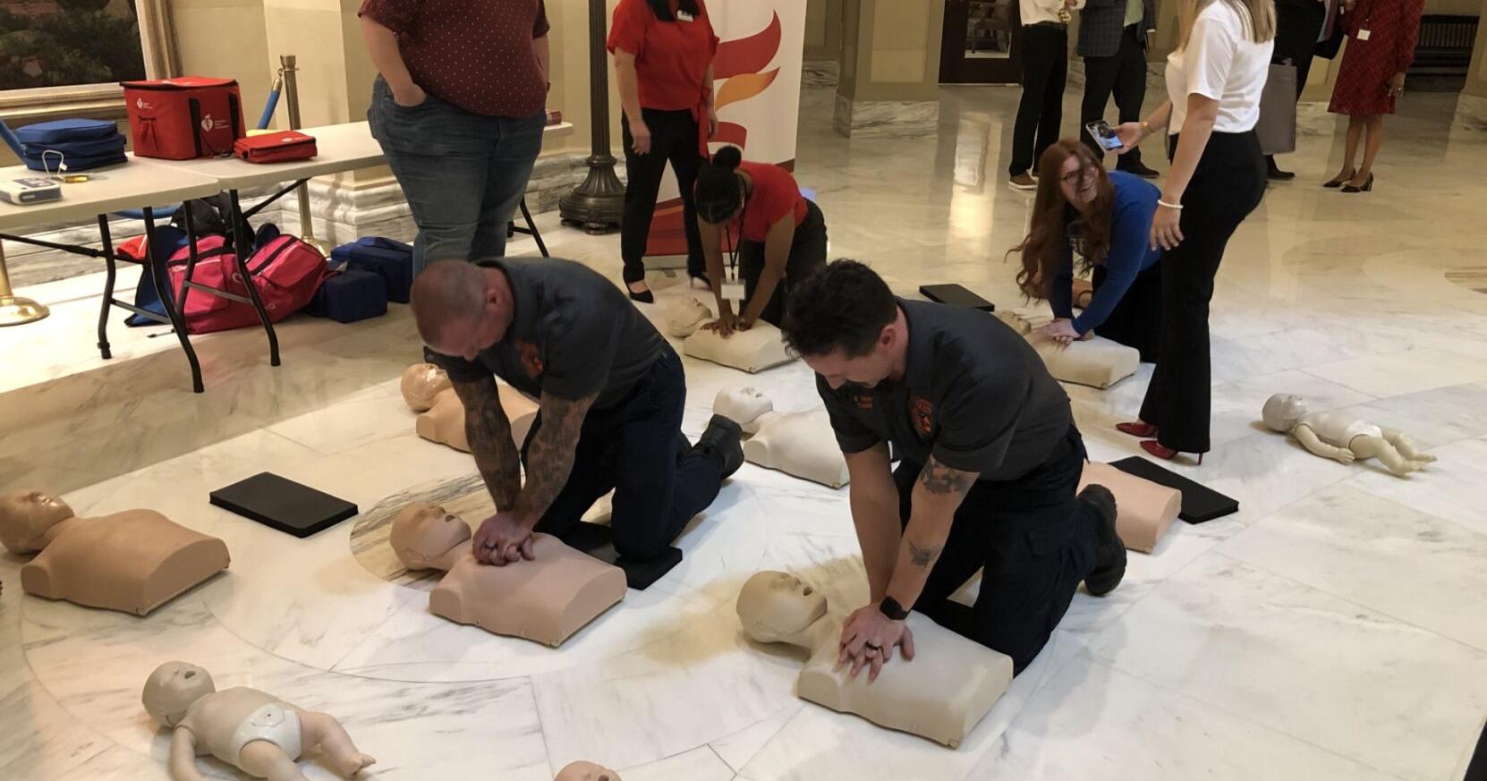Bill would require schools to plan for cardiac emergencies - Vimarsana News