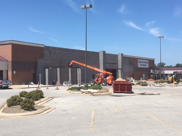 tulsa s first homegoods store coming later this year retail construction work continues on a former food pyramid at memorial crossing shopping center a homegoods store is expected to open later this year at the