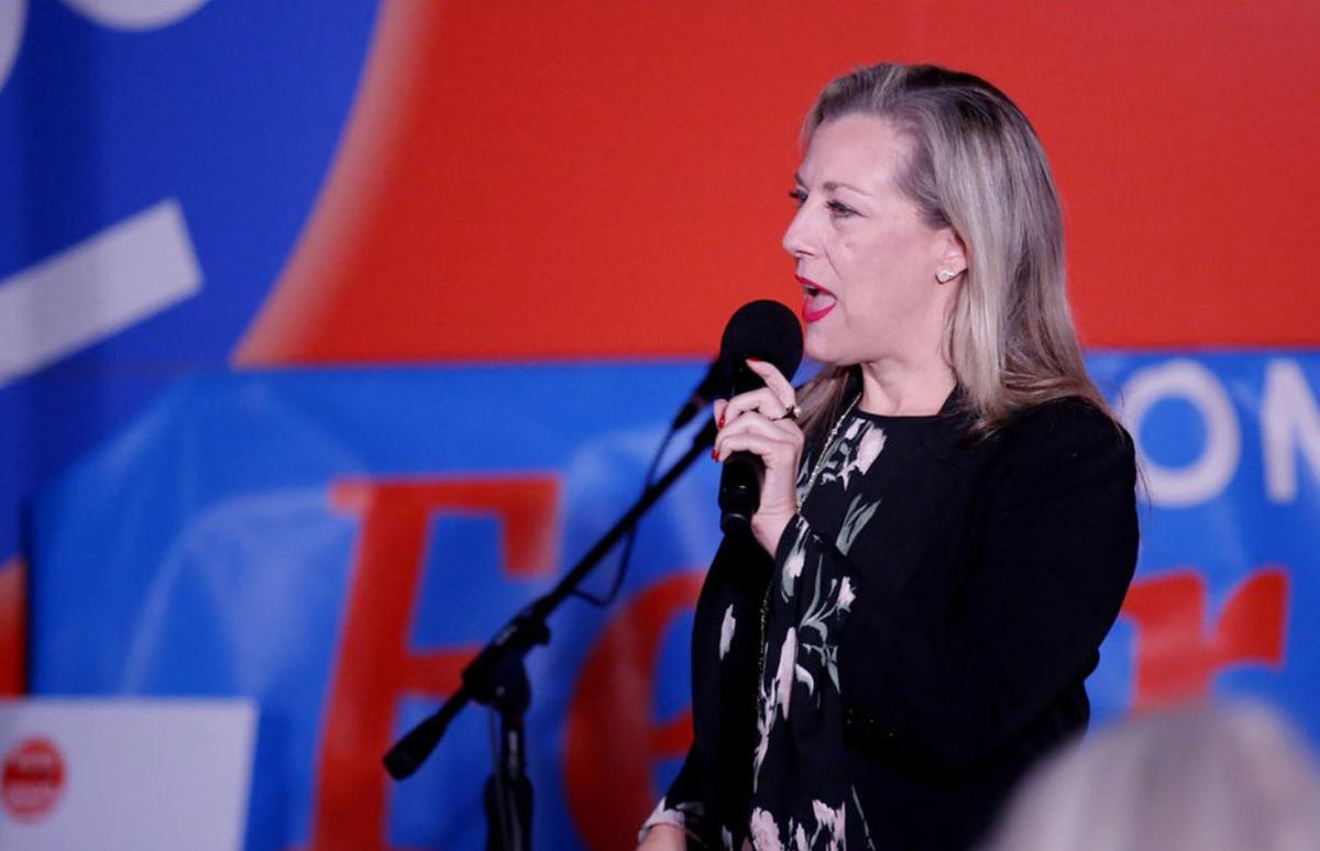 Rep Kendra Horn Backs Resolution On Impeachment Inquiry While Rep Tom Cole Expresses Opposition State And Regional News Tulsaworld Com