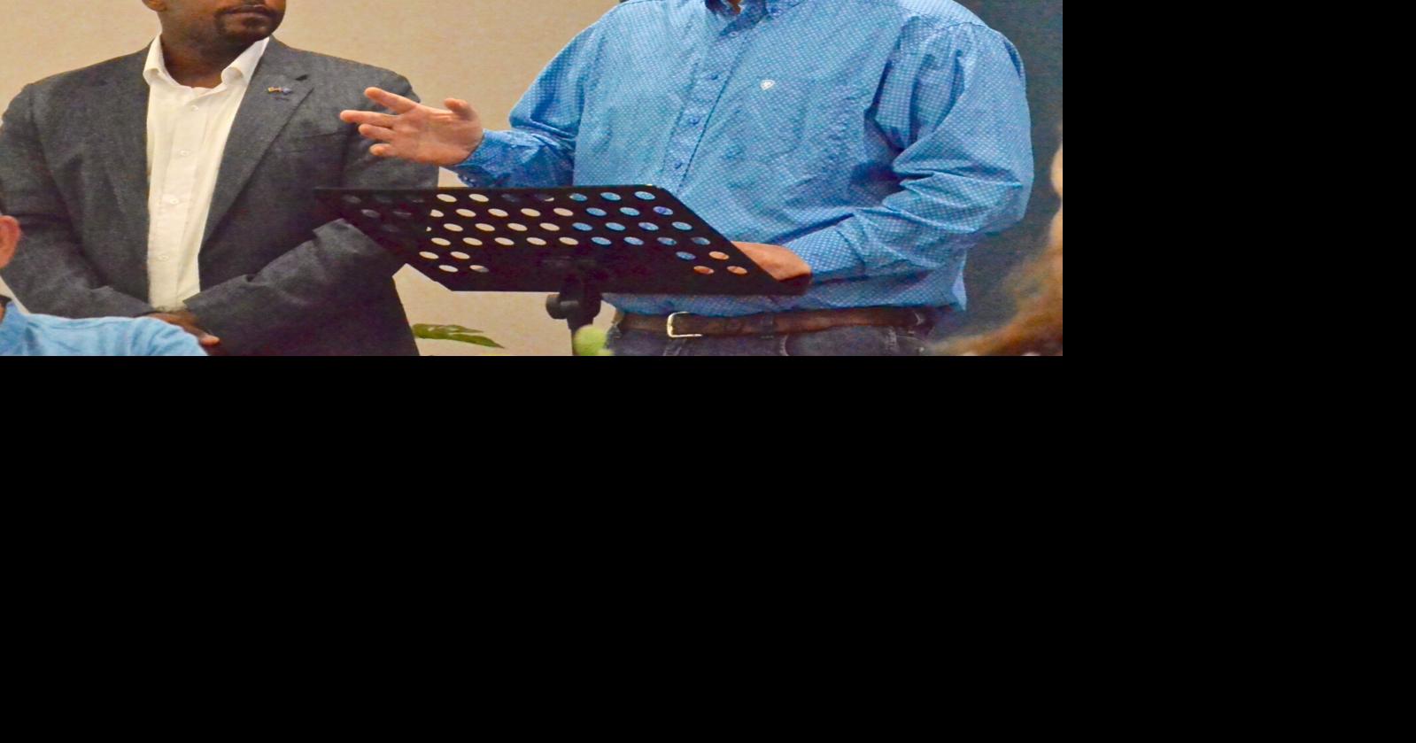 Wagoner Mayor questioned about road repair, park survey, volunteering