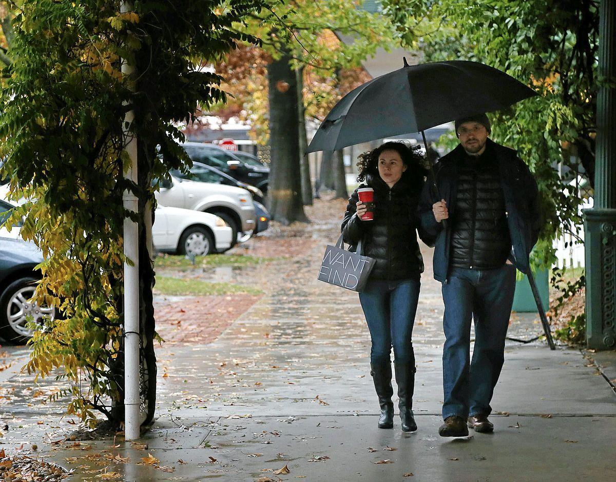 Wet Wintry Weather Crosses Oklahoma Flooding Power Outages Linger Weather Tulsaworld Com