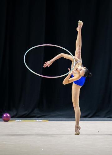 How to: Basics with the hoop  Rhythmic Gymnastics 