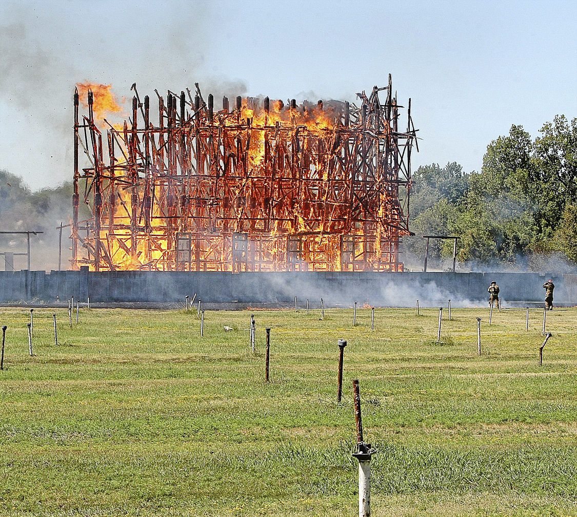 Oklahoma Entertainment News 10 Years Since Fire Destroyed The Drive In Tulsa Opera Documentary Premieres Movies Tulsaworld Com