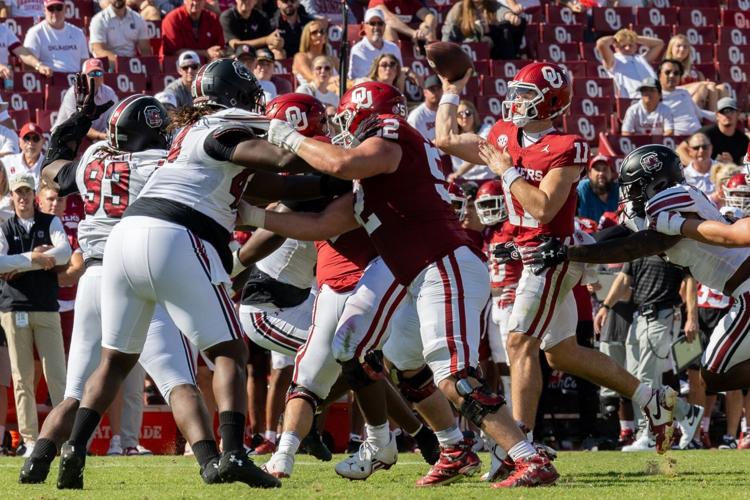 Jackson Arnold replaces Michael Hawkins in OU's QB roulette