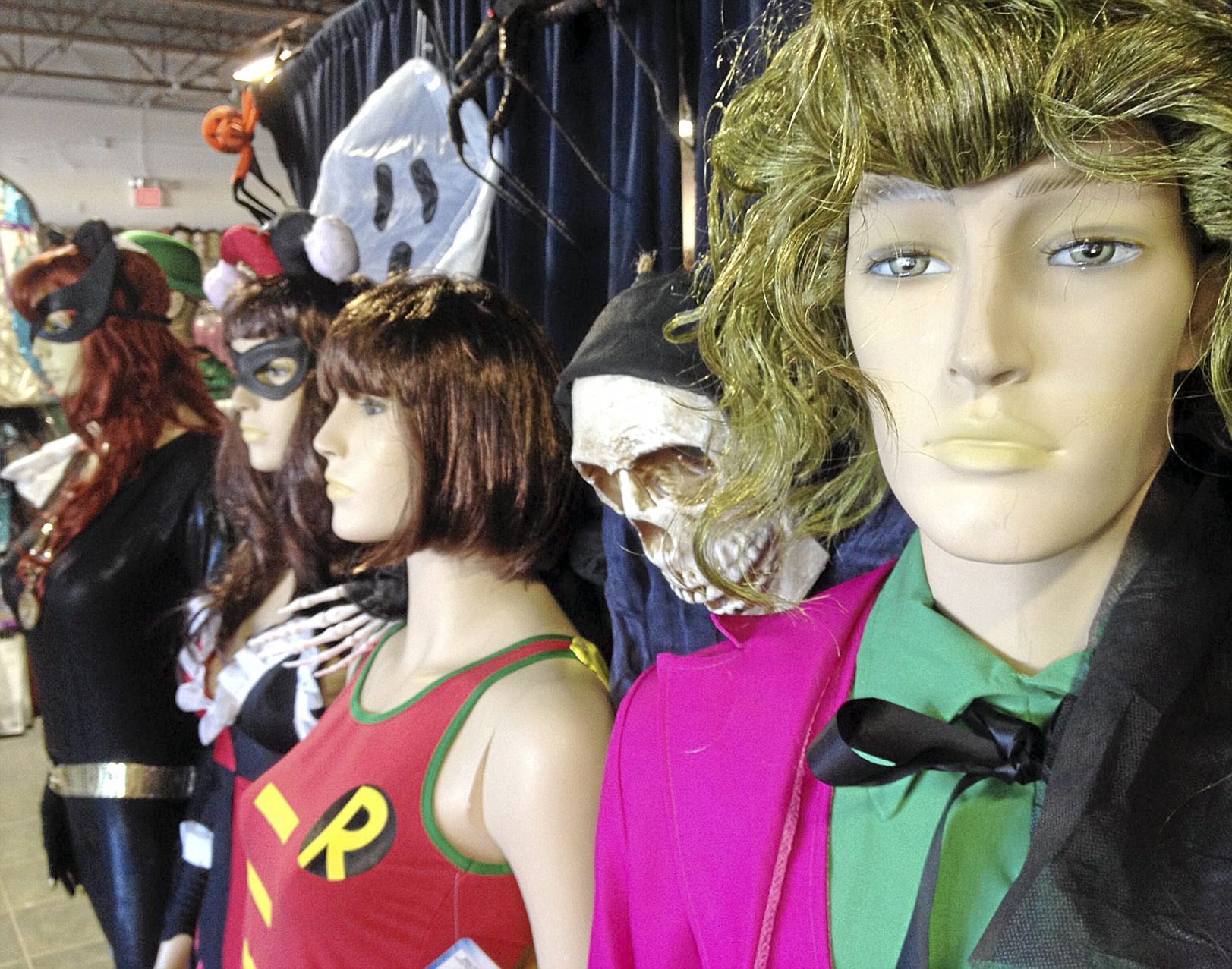 Costume clearance wigs tulsa