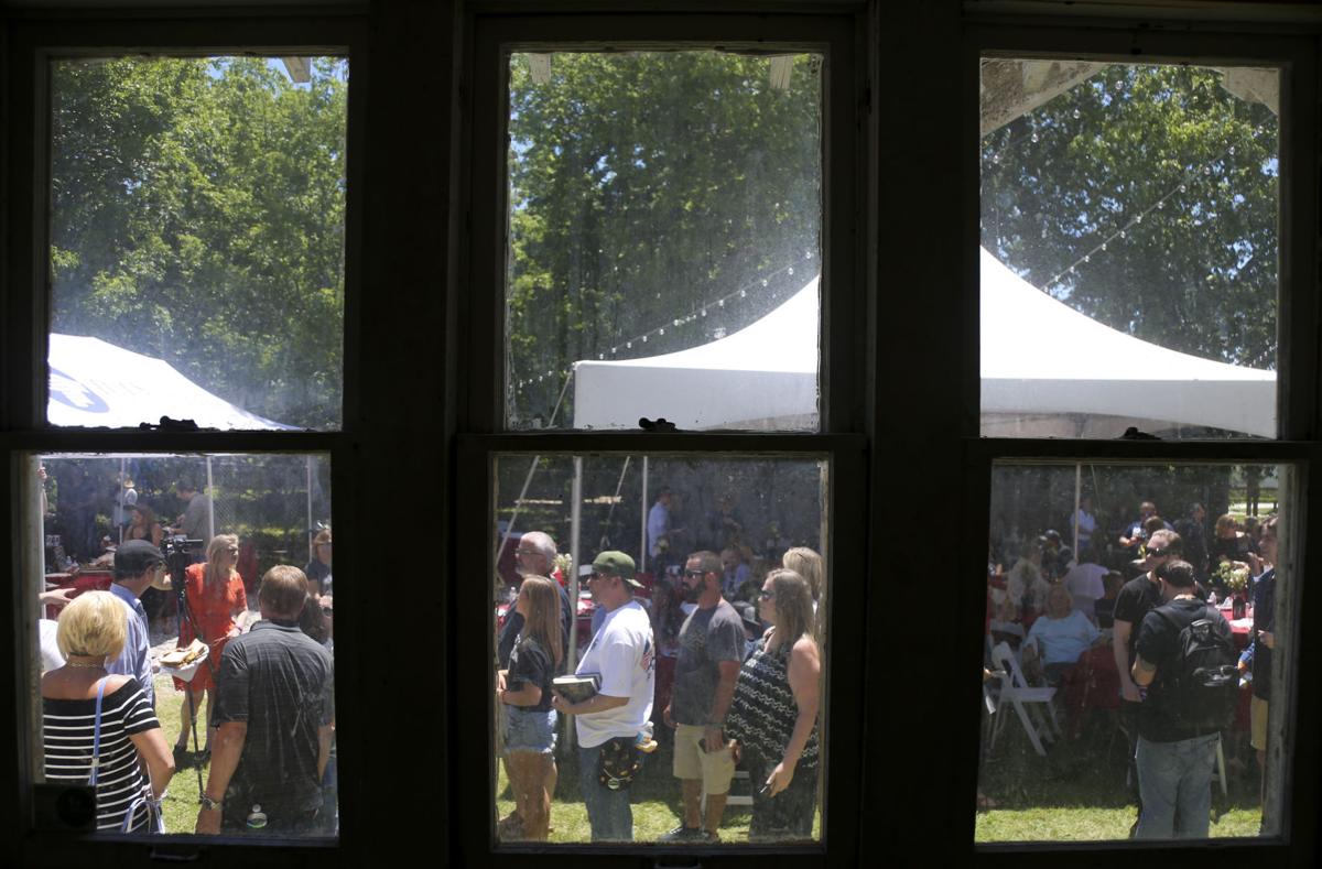 Photo Gallery "The Outsiders" celebrate 50 years News