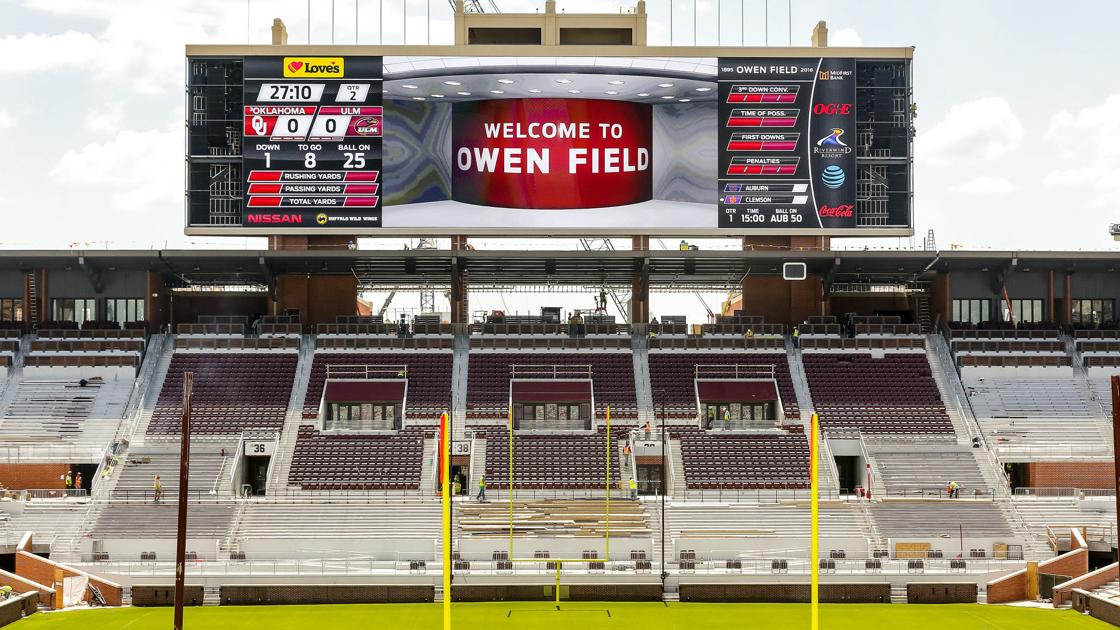 Oklahoma Football Ou Video Board Creates A Whole Different