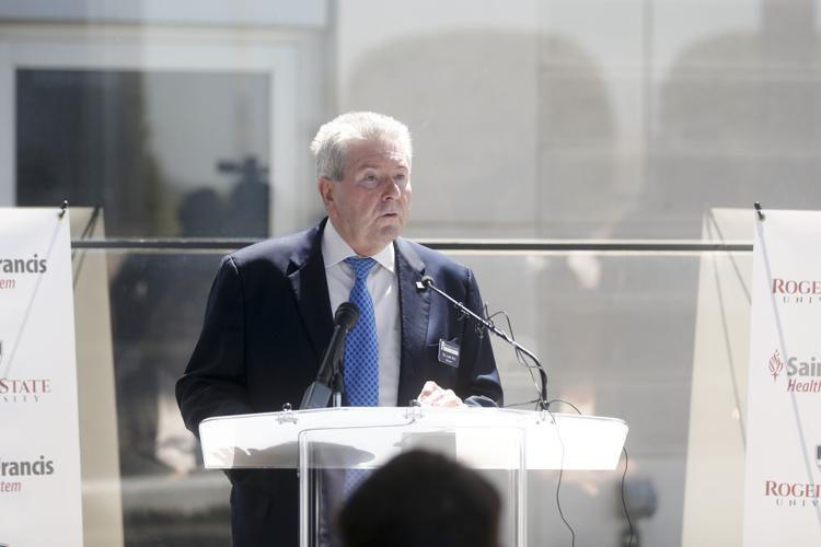 040423-tul-nws-nursingeducation-p3