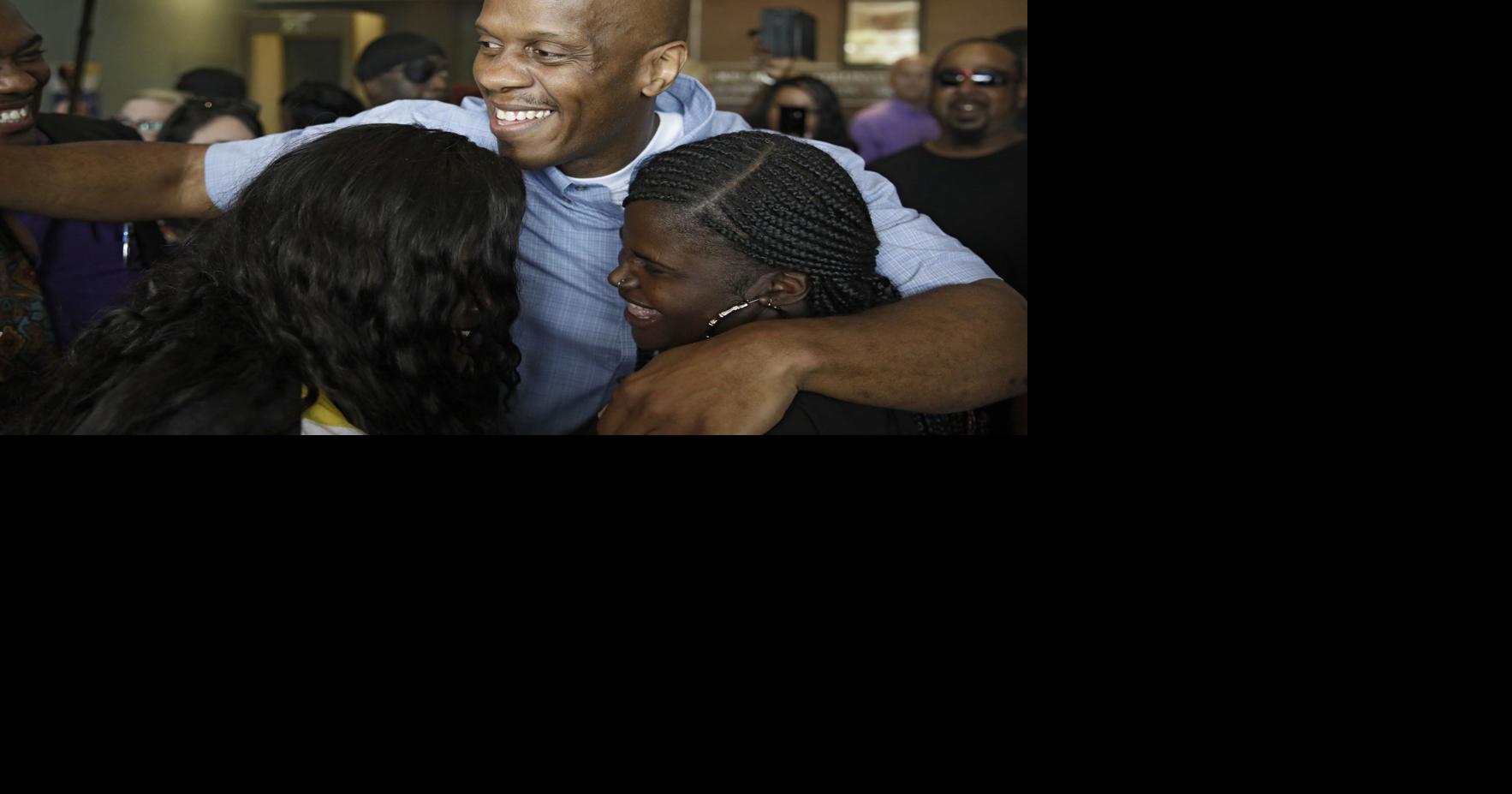 Man declared actually innocent in 1990 slaying sues city again