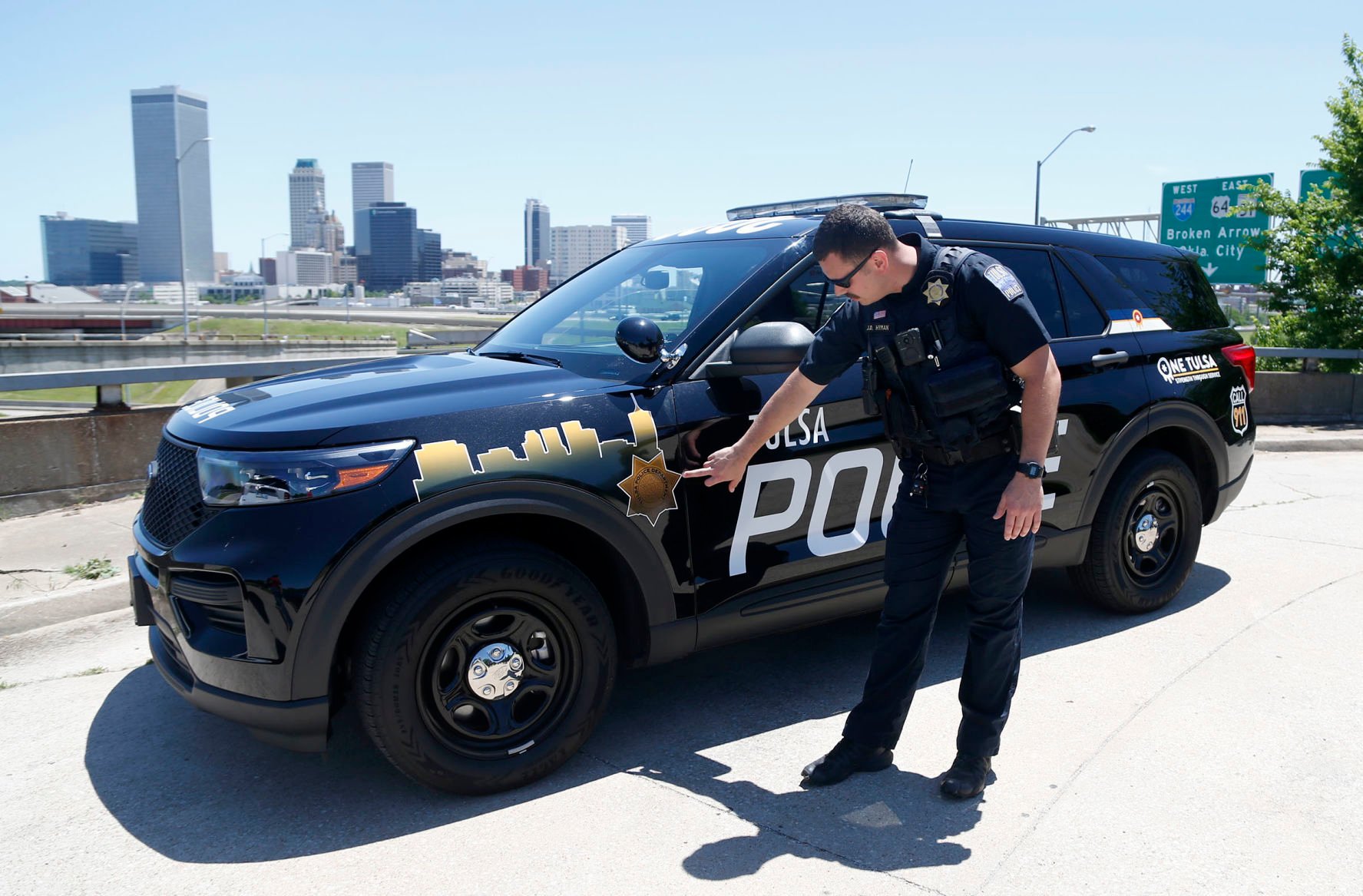 Watch Now: Tulsa Police SUVs' New Graphics Package Symbolizes TPD's ...