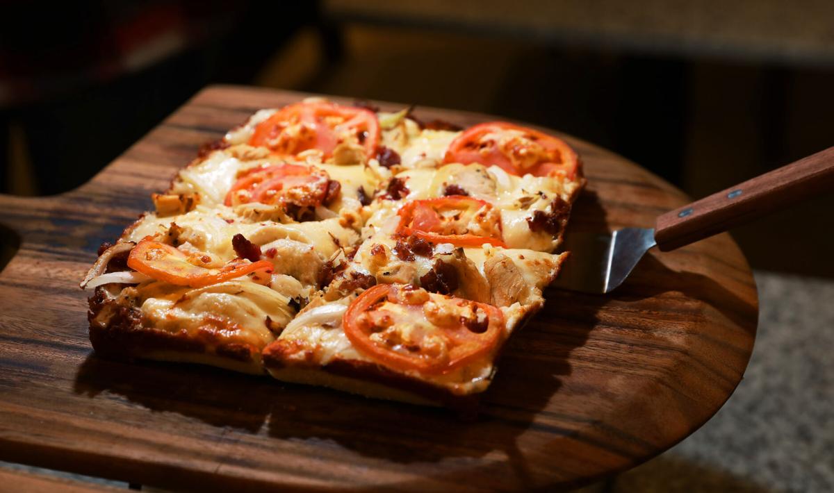 Review Pizza 313 Brings Taste Of Motor City To Tulsa Entertainment Tulsaworld Com