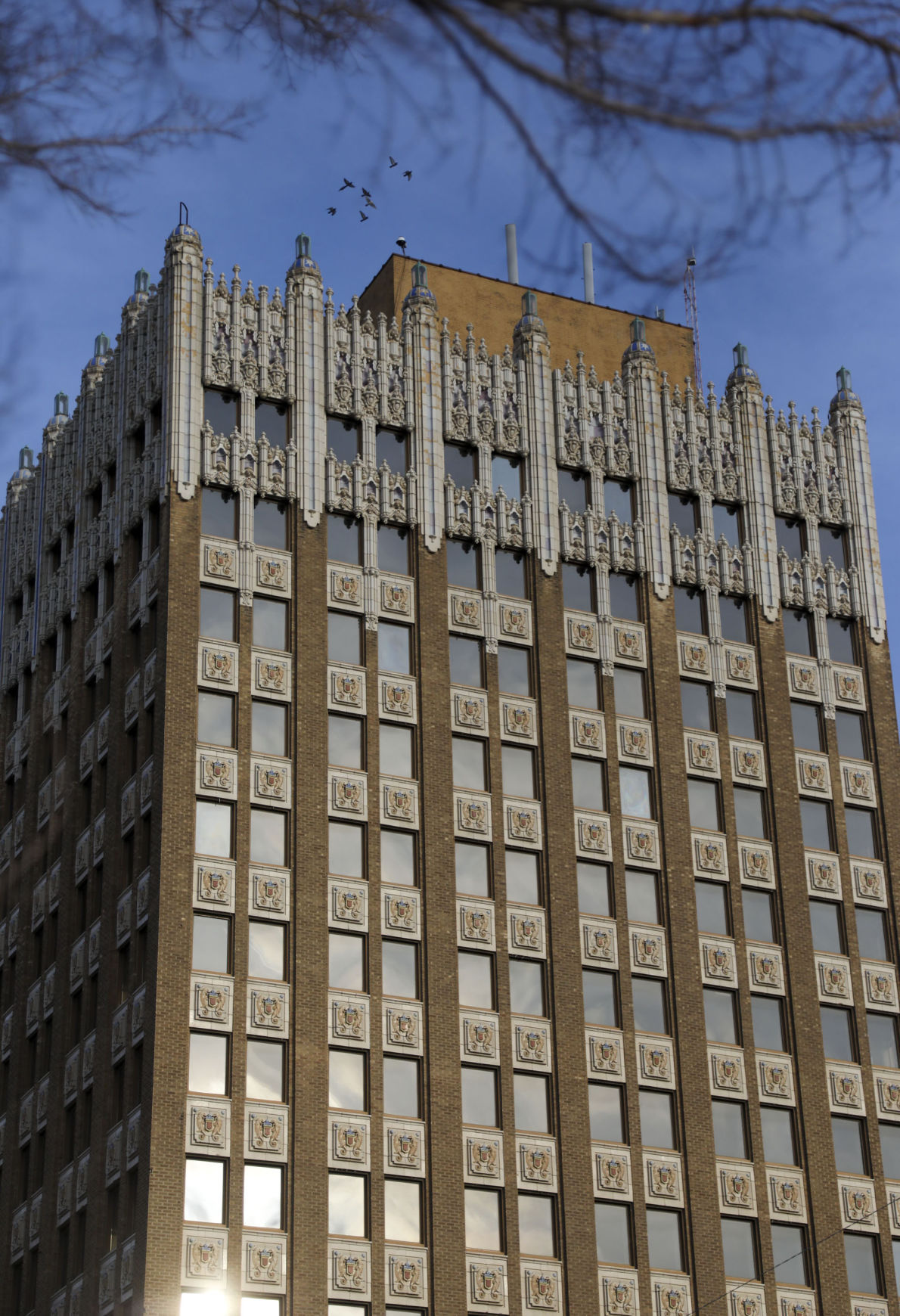 Downtown Tulsa's historic Adams Hotel to get new owners, become