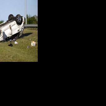 Woman killed in early morning rollover accident on Broken Arrow Expressway