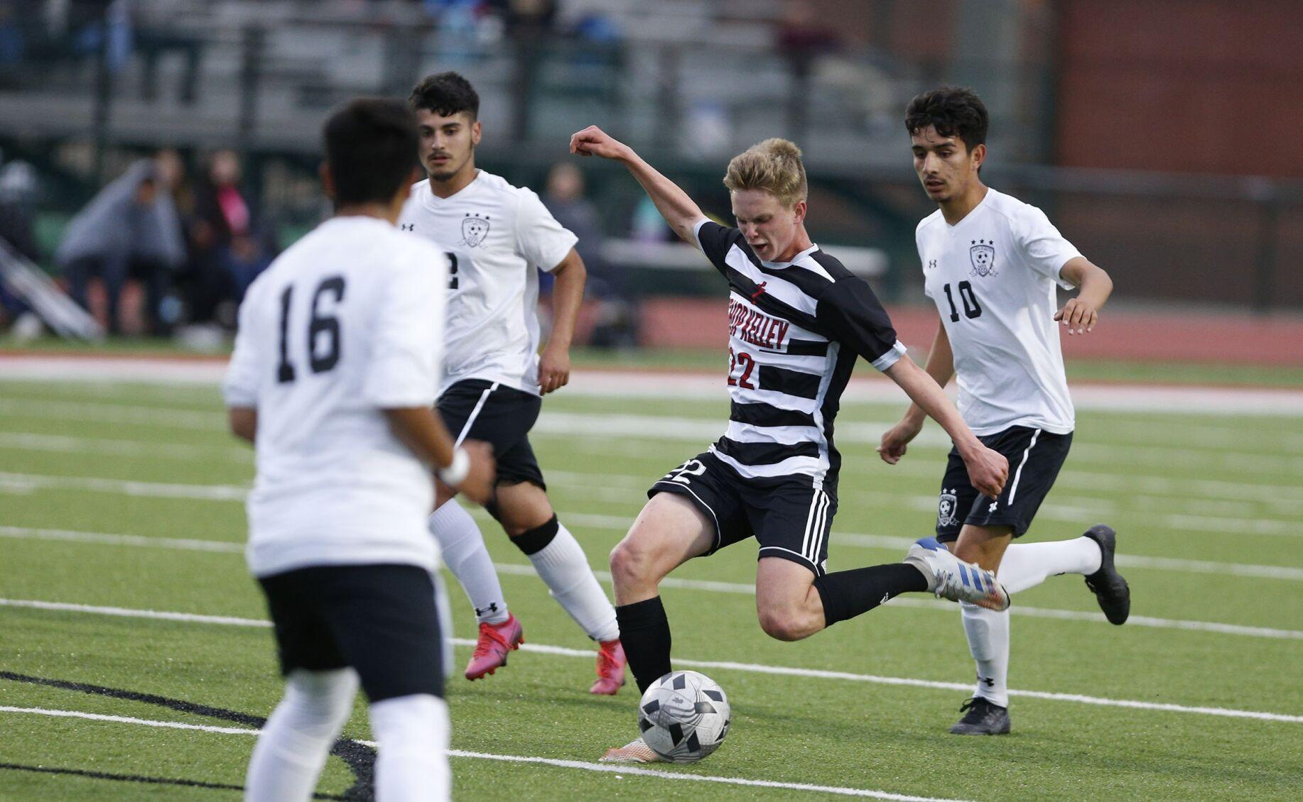 photos-bishop-kelley-punches-ticket-to-5a-finals-with-win-over-santa