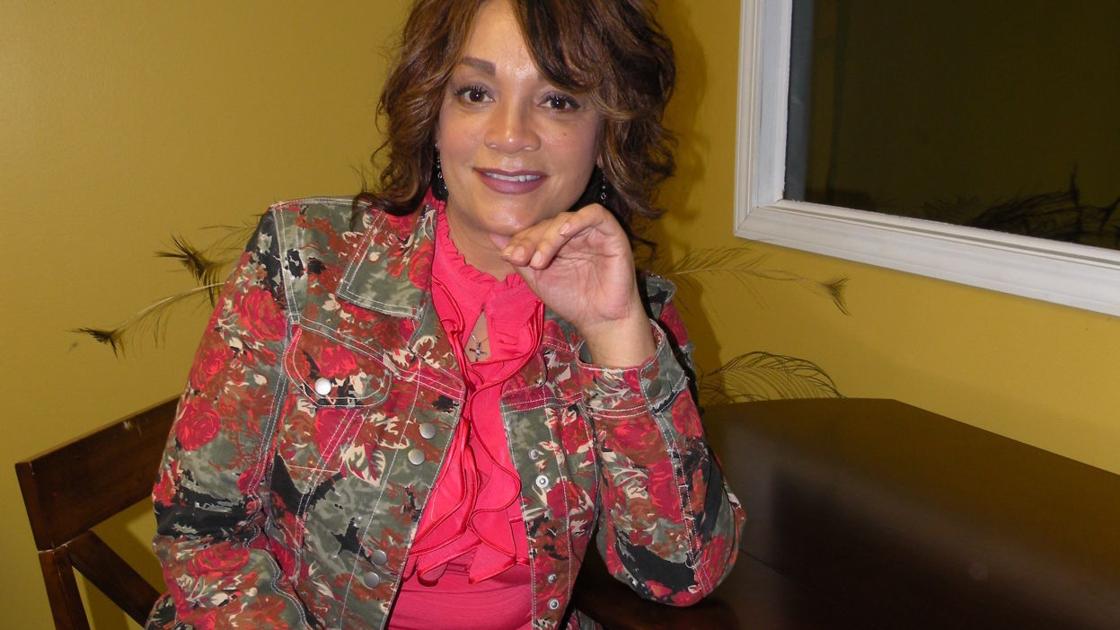 Former KTUL reporter works as counselor, leads nonprofit Archive