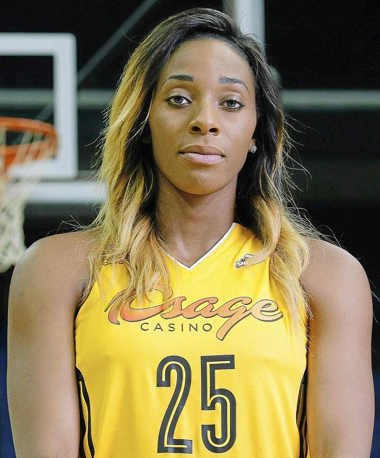 Glory Johnson Griner Still Not Cleared To Practice With Shock In Si