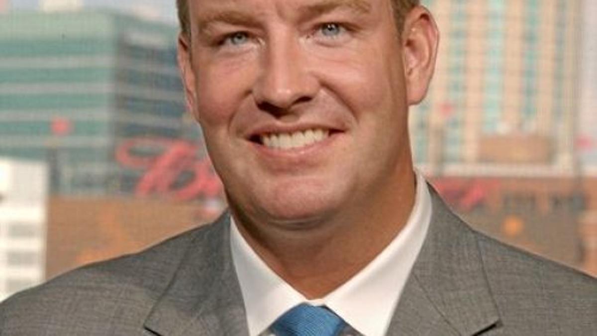 How much money does dan mclaughlin make