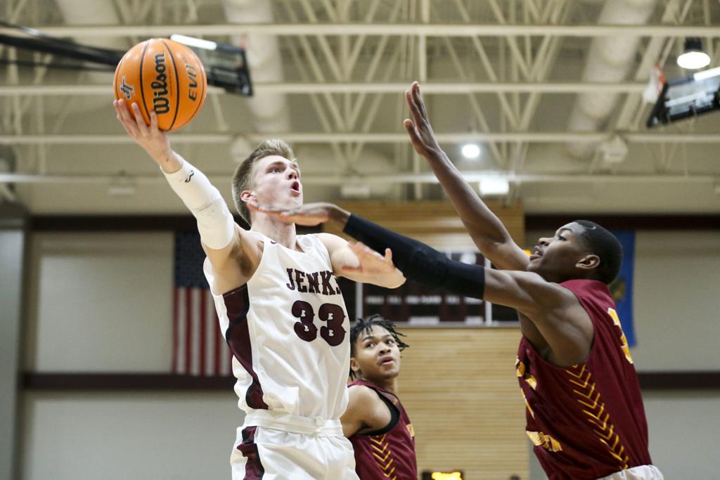 High School Basketball Trojans Redskins Advance To Jenks Union