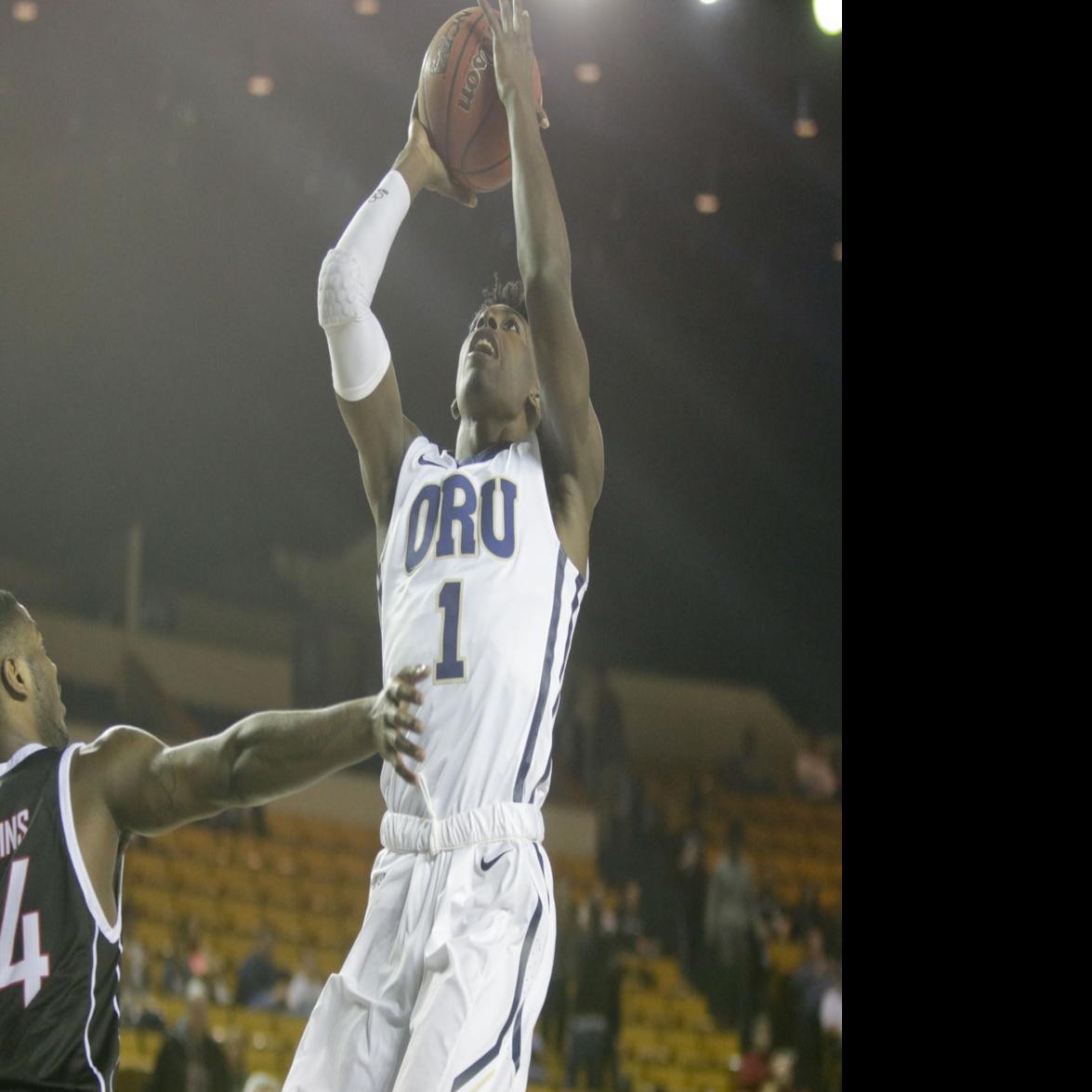 This Week In Summit League Basketball Sdsu S Mike Daum Scores 42