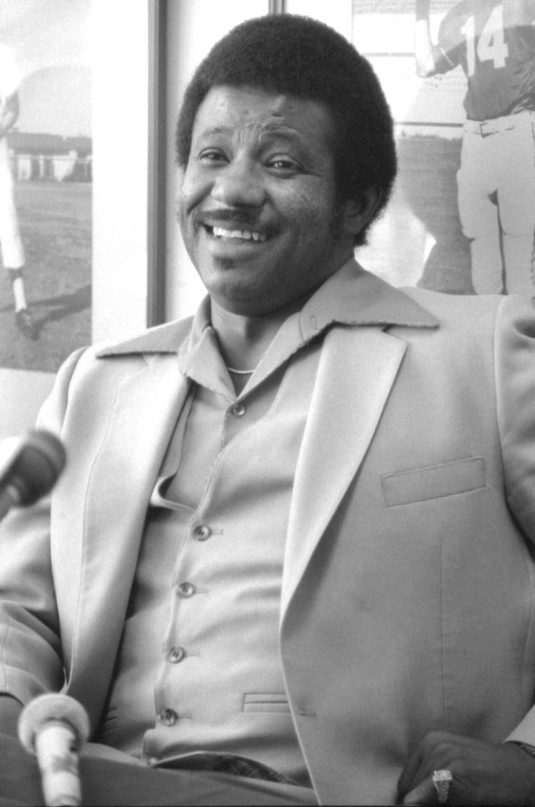 Photos A look back at basketball coach Nolan Richardson's career