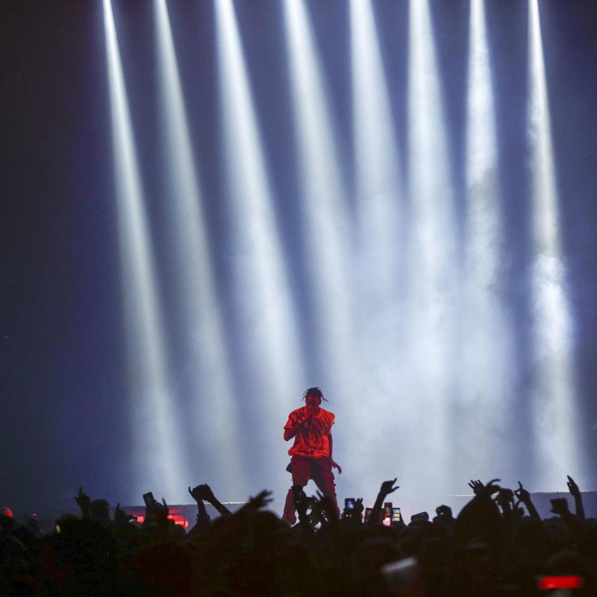 Review Travis Scott Brings Best Show Of His Tour To Tulsa For Sold Out Bok Concert Music Tulsaworld Com