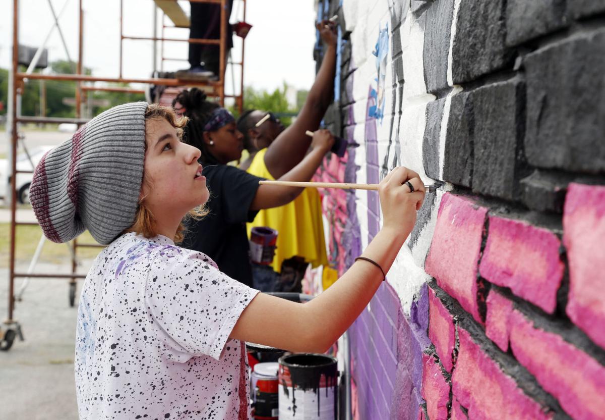 Mclain Students Paint Mural Tulsaworld Com