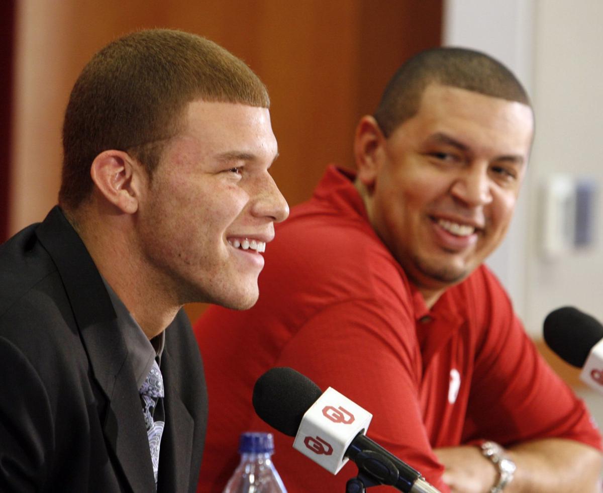 Happy Birthday Blake Griffin Take A Look Back At The 2009 Naismith Award Winner S Career Here Ou Sports Extra Tulsaworld Com