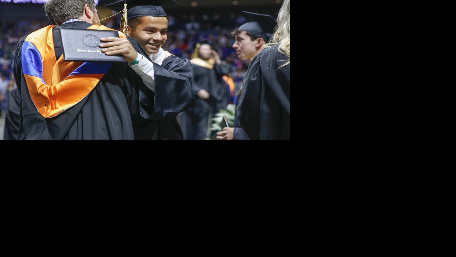 Graduations 2019 See Graduation Ceremonies From Jenks Owasso