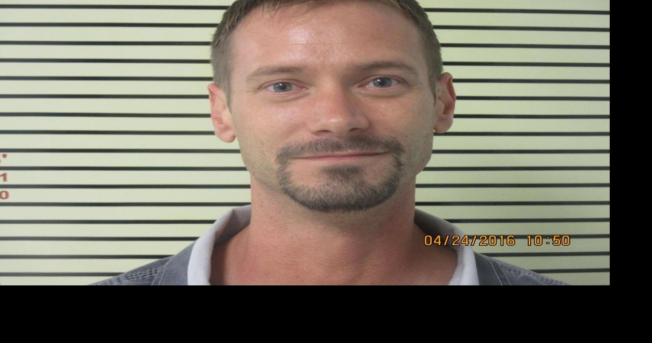 Broken Arrow police Man arrested after trying to set his girlfriend on