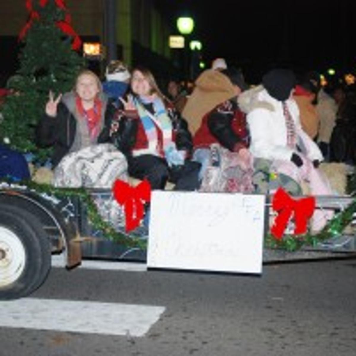 Wagoner Christmas Parade On Thursday News Tulsaworld Com Fort Gibson Christmas Parade 2021