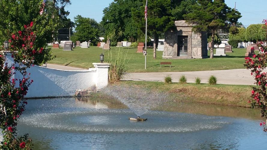 Retired parents 3 reasons funeral preplanning is a good idea for you