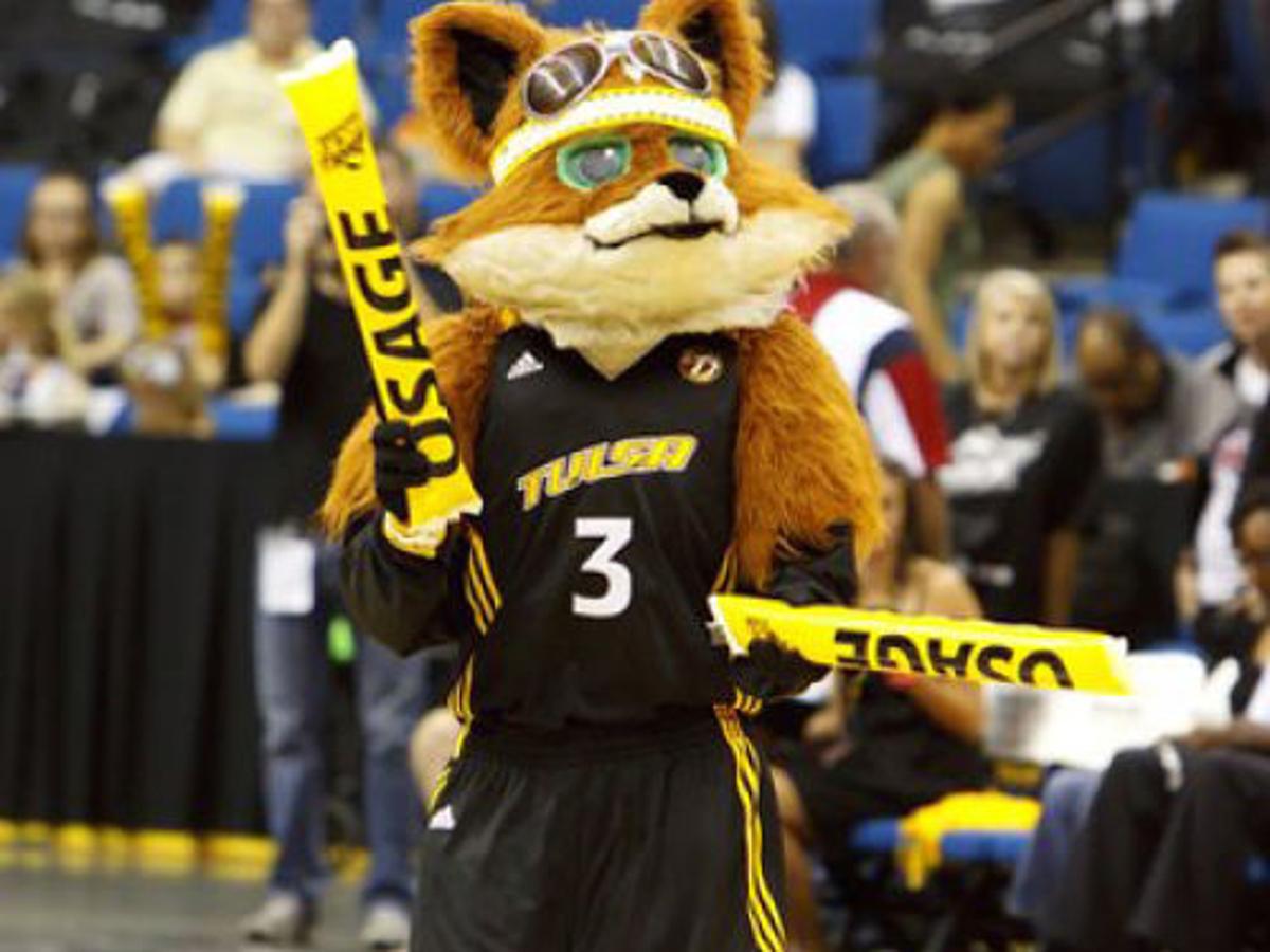 Mascots Are Unique Entertainers And Characters Drillers Tulsaworld Com