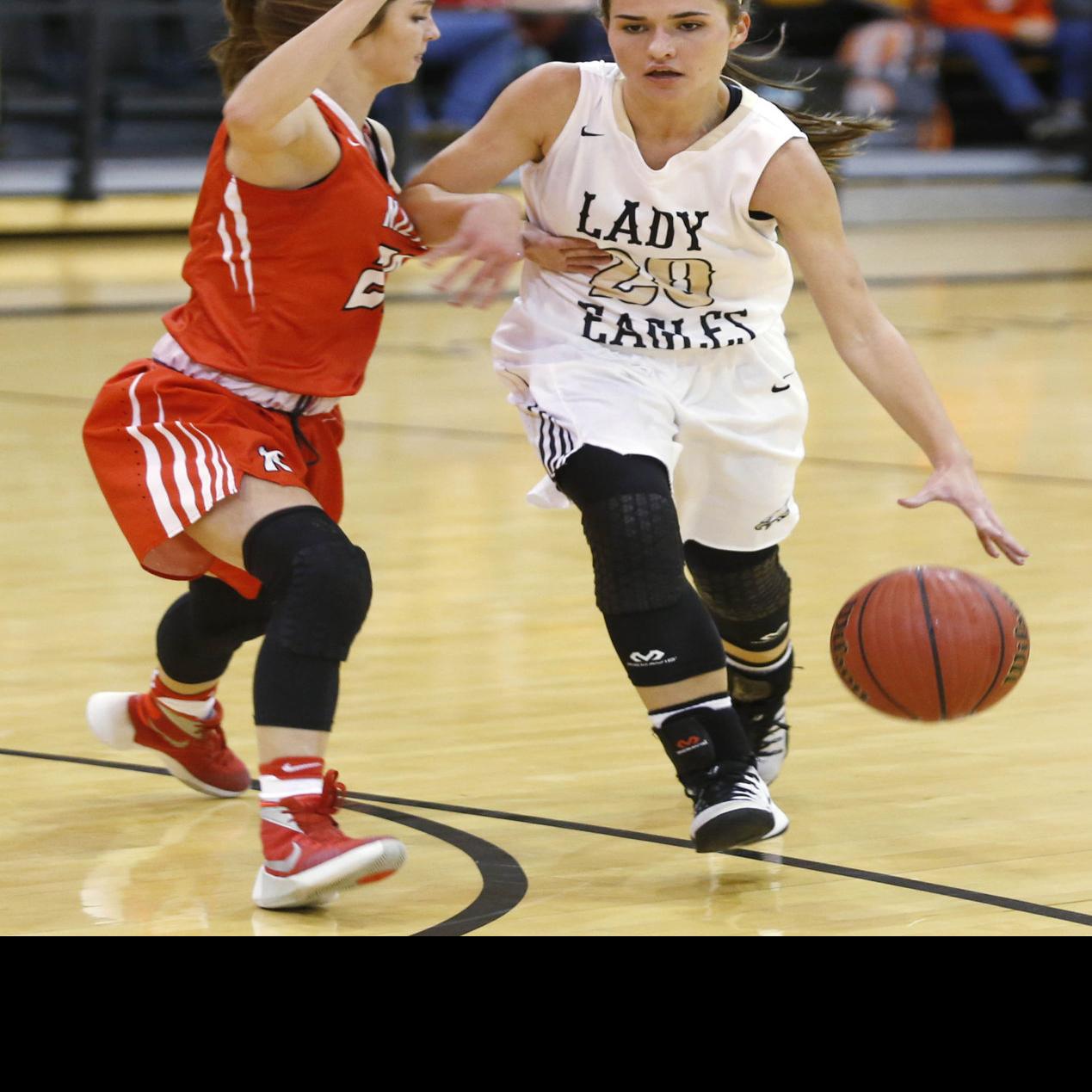 High School Basketball Sydney Newberry Scores 26 With Six 3