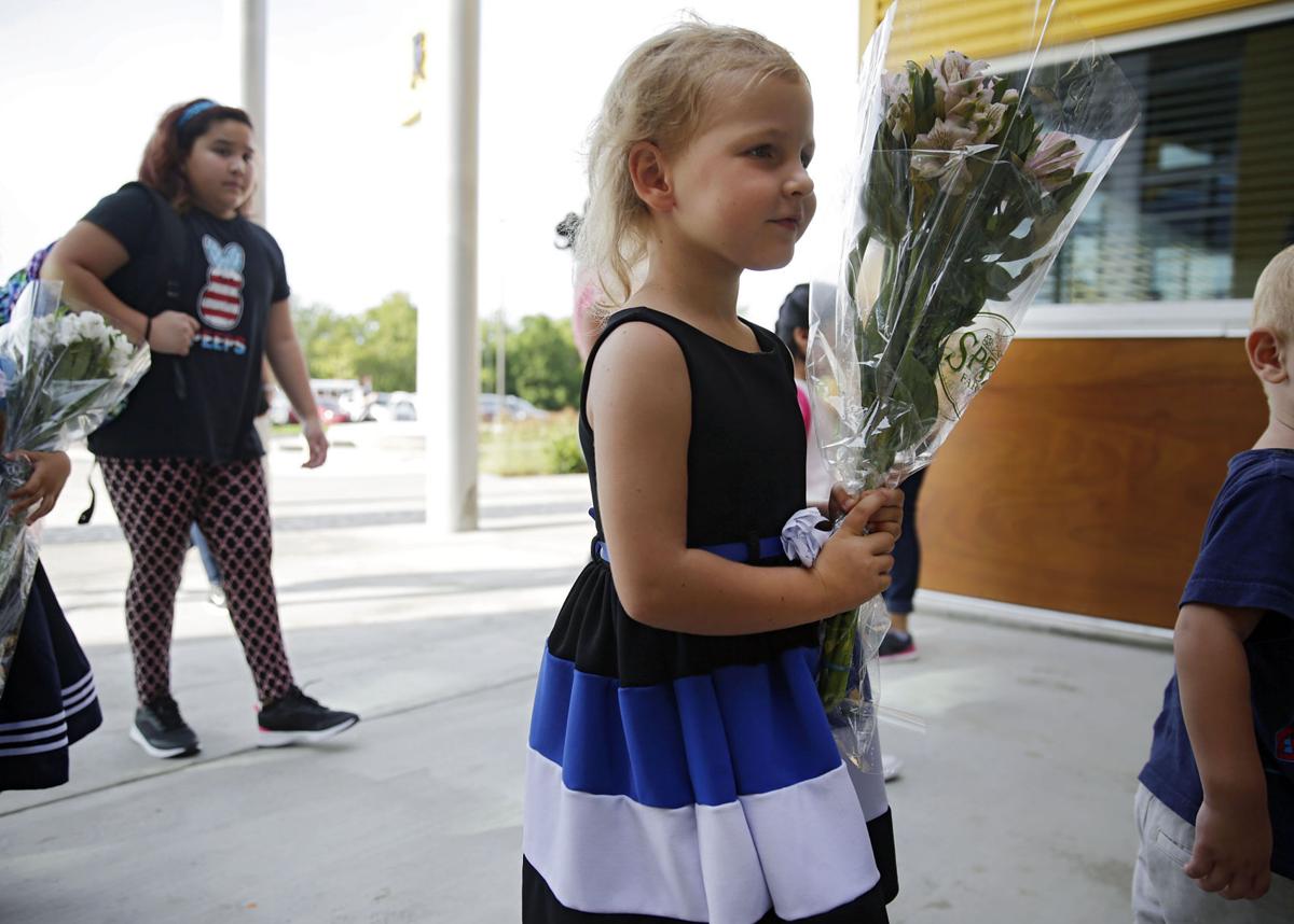 Timber Ridge Elementary in Broken Arrow students for first day