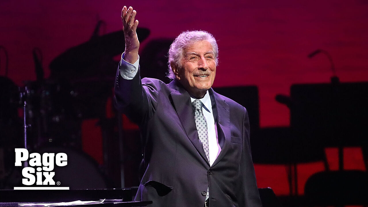 Tony Bennett's family reveals he has Alzheimer's