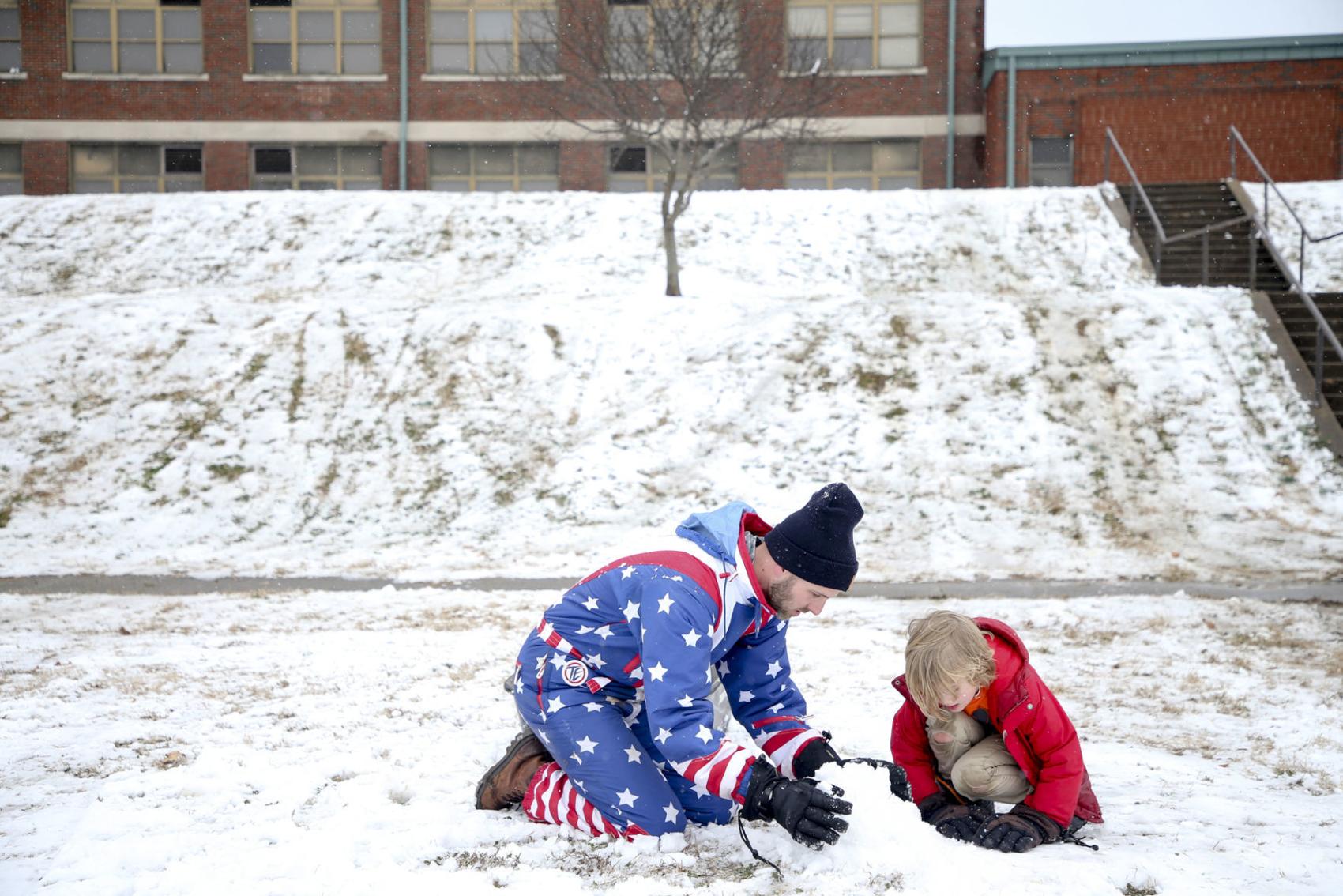Gallery Snow falls on Tulsa area, northeast Oklahoma Local News