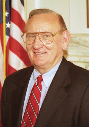 Former state Sen. Norman Lamb, father of Lt. Gov. Todd Lamb, dies