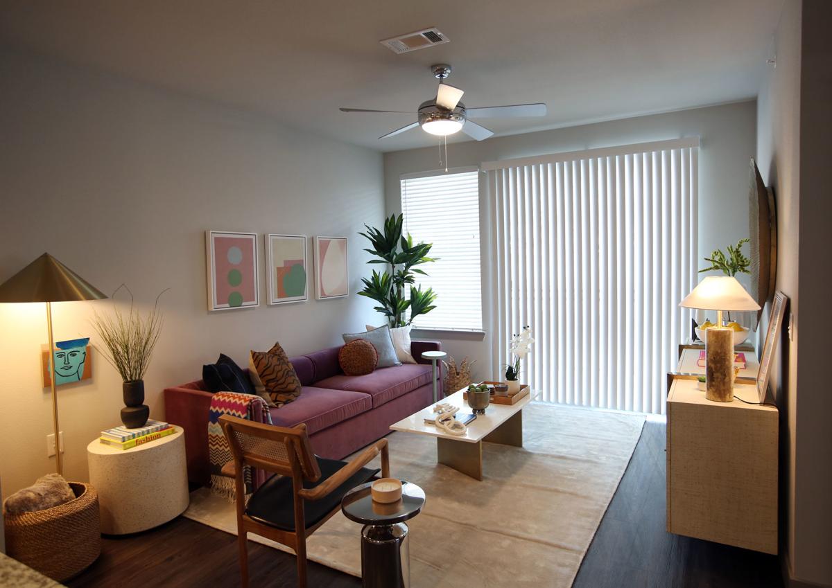Cosmopolitan Apartments On Riverside Drive Offers Prime Location