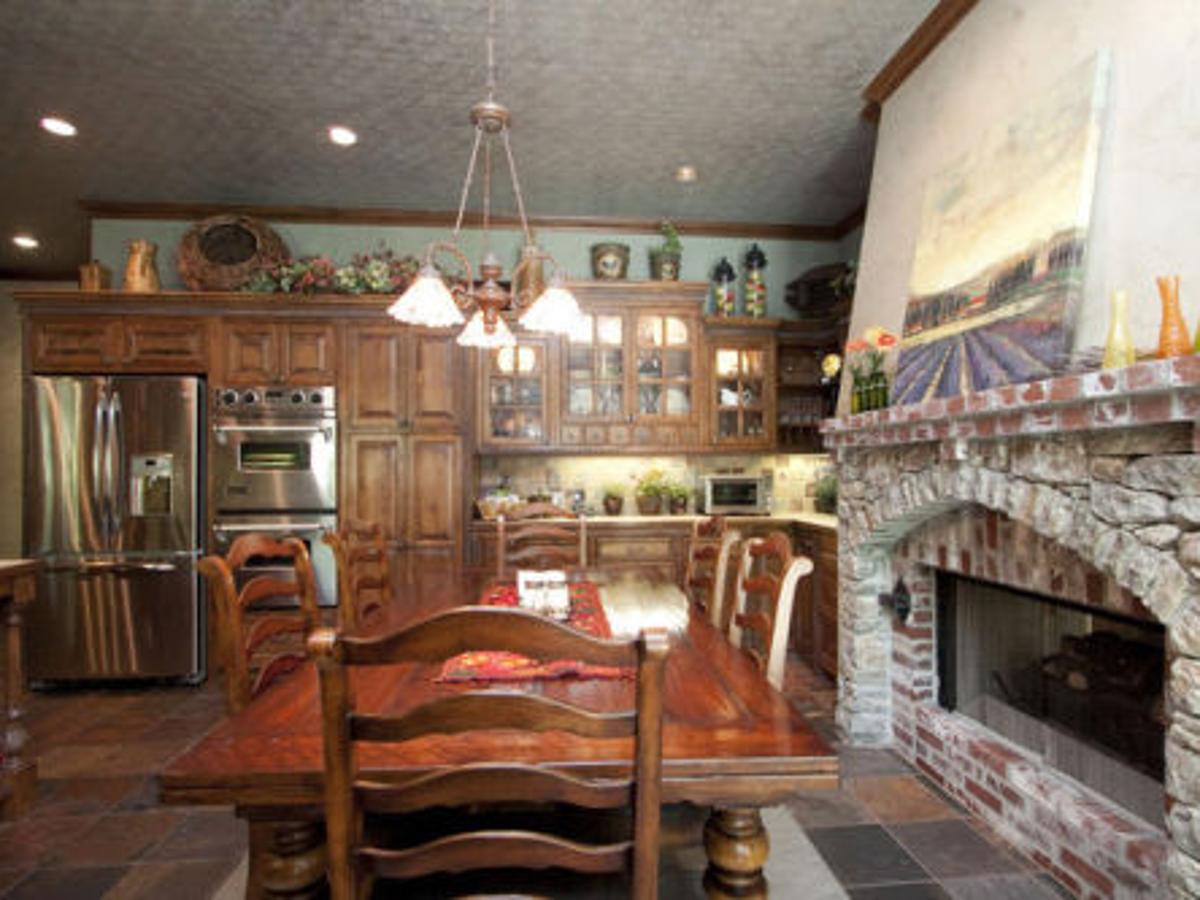 Cozy Corner Kitchen Hearth Room One Of Many Endearing Spaces In Luxurious South Tulsa Residence Archive Tulsaworld Com
