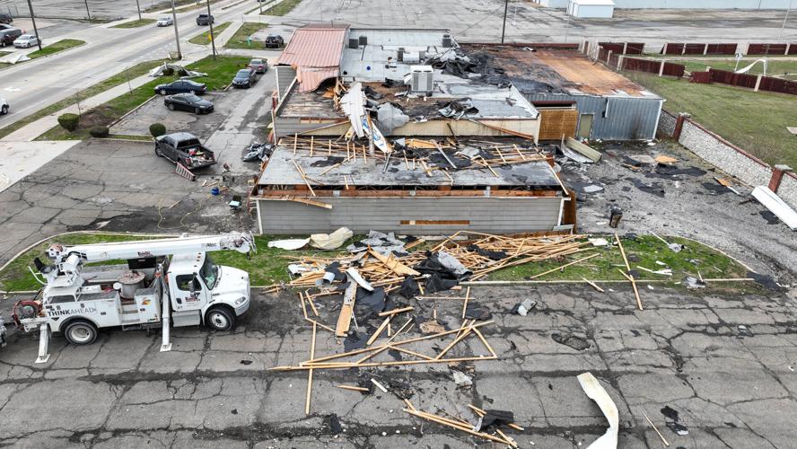 Tornadic storms leave fatalities near Beggs, Tulsa damage